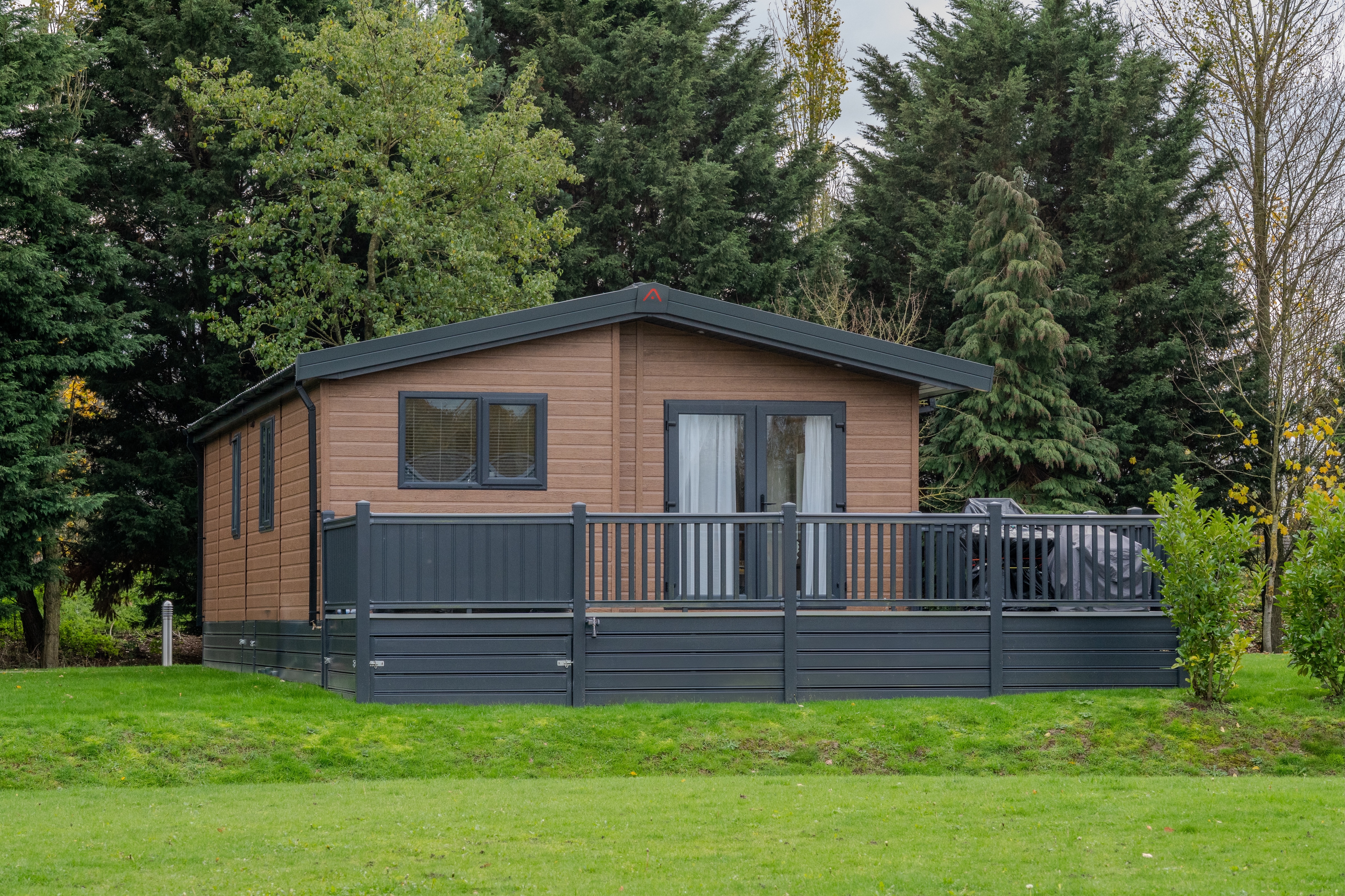 Atlas Oakwood lodge photo 1
