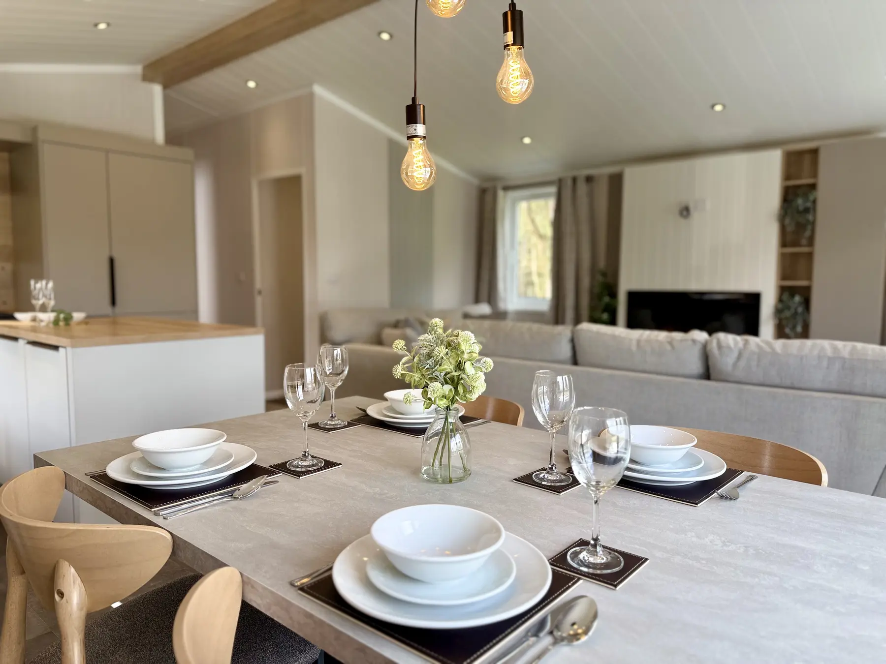 Swift Edmonton lodge photo 3