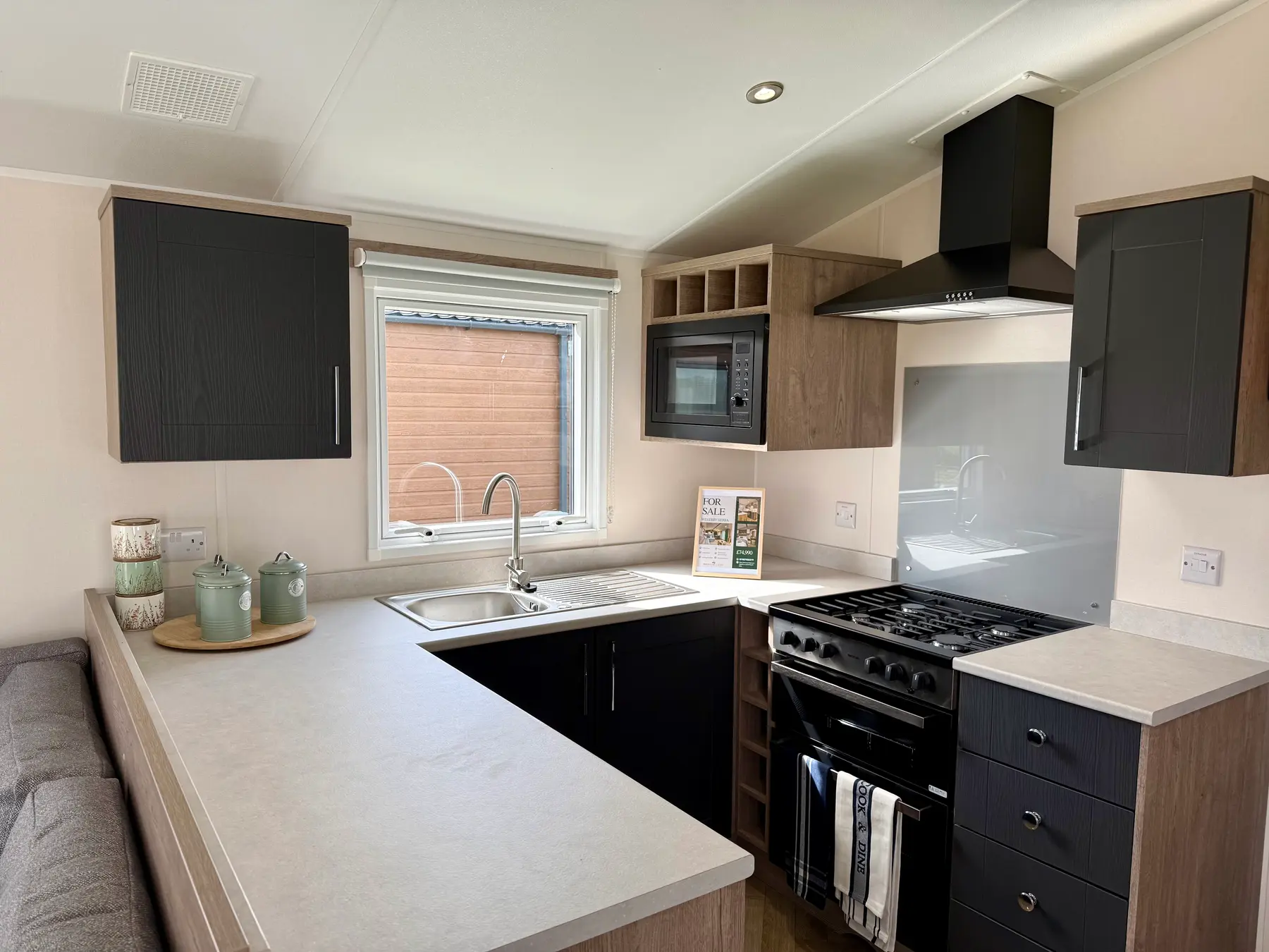Willerby Sierra (Plot H13) lodge photo 4