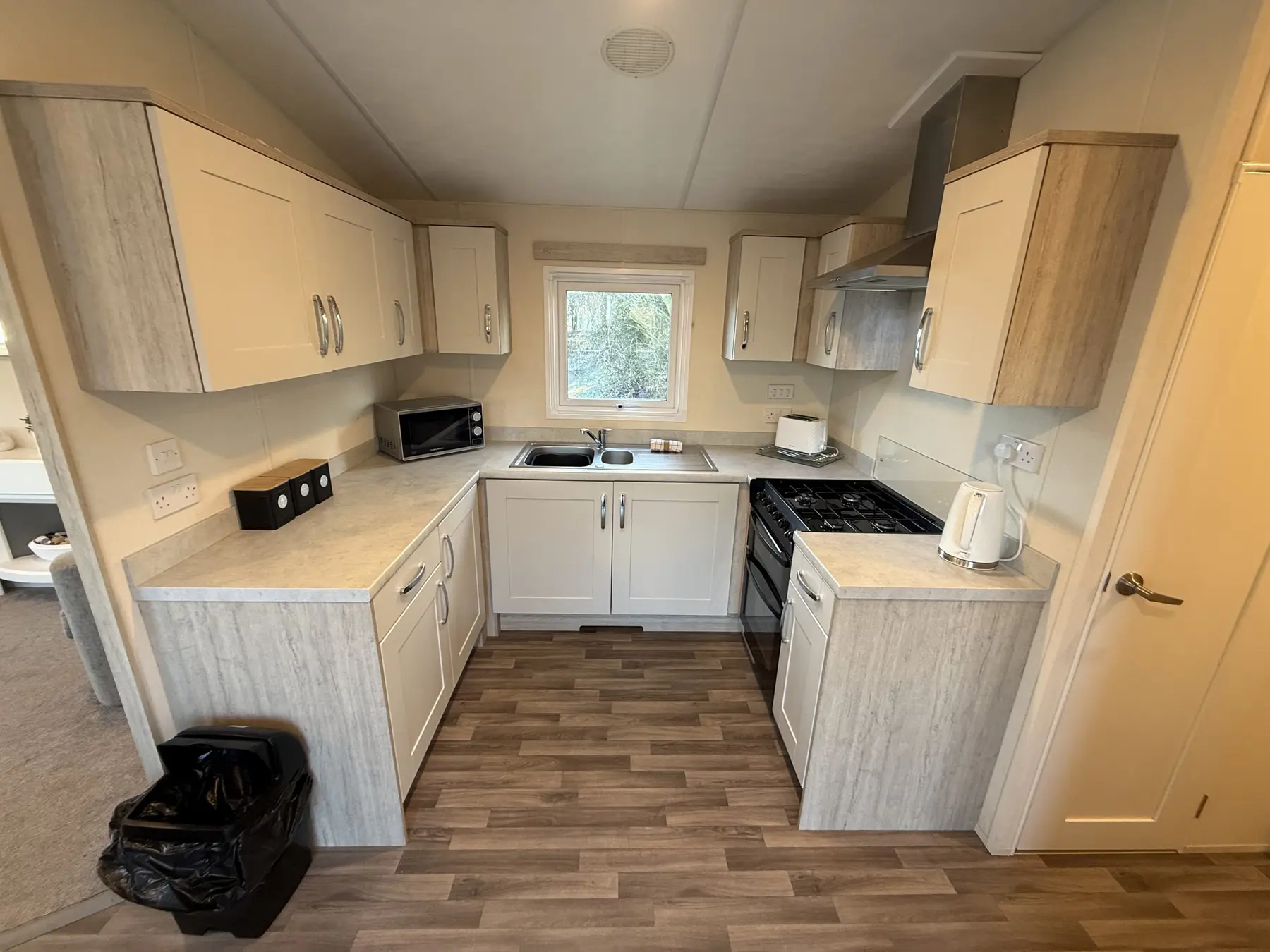 Delta Langford (Plot H6) lodge photo 4