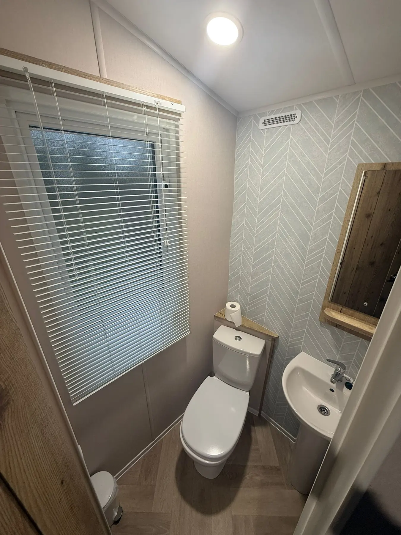 Atlas Debonair (Plot W25) lodge photo 4