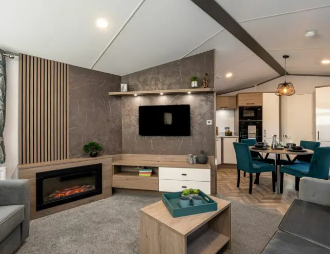 Atlas Status 40×13 lodge photo 3