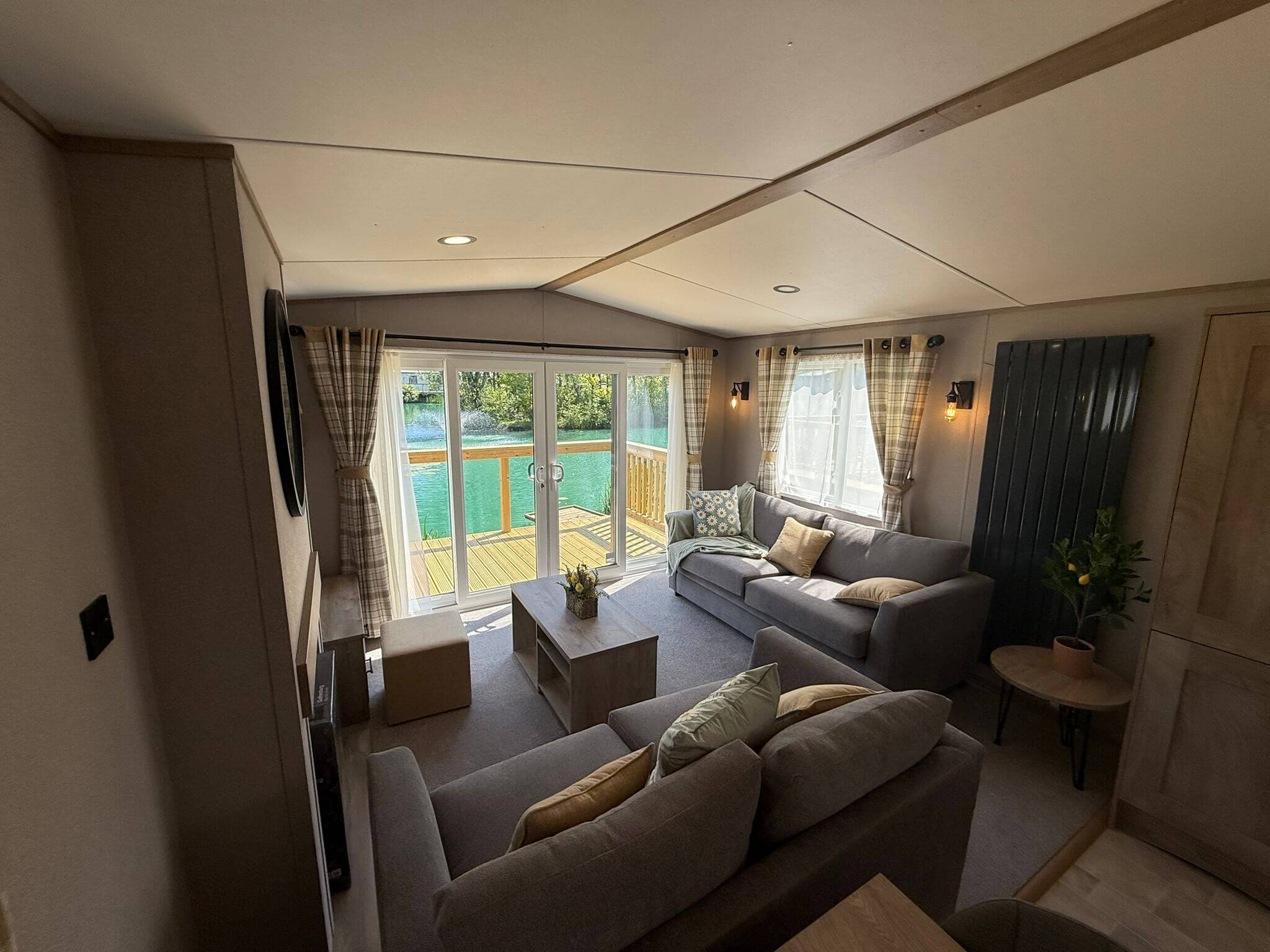 Brickyard lakes - lodges-for-sale