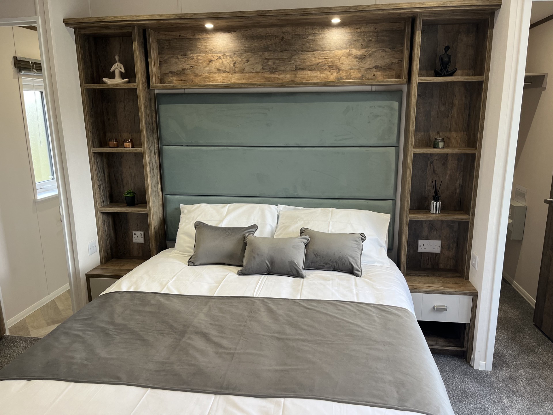 Brickyard lakes - lodges-for-sale