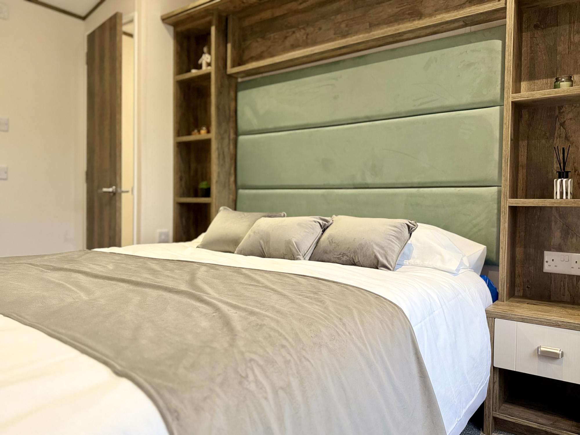 Brickyard lakes - lodges-for-sale