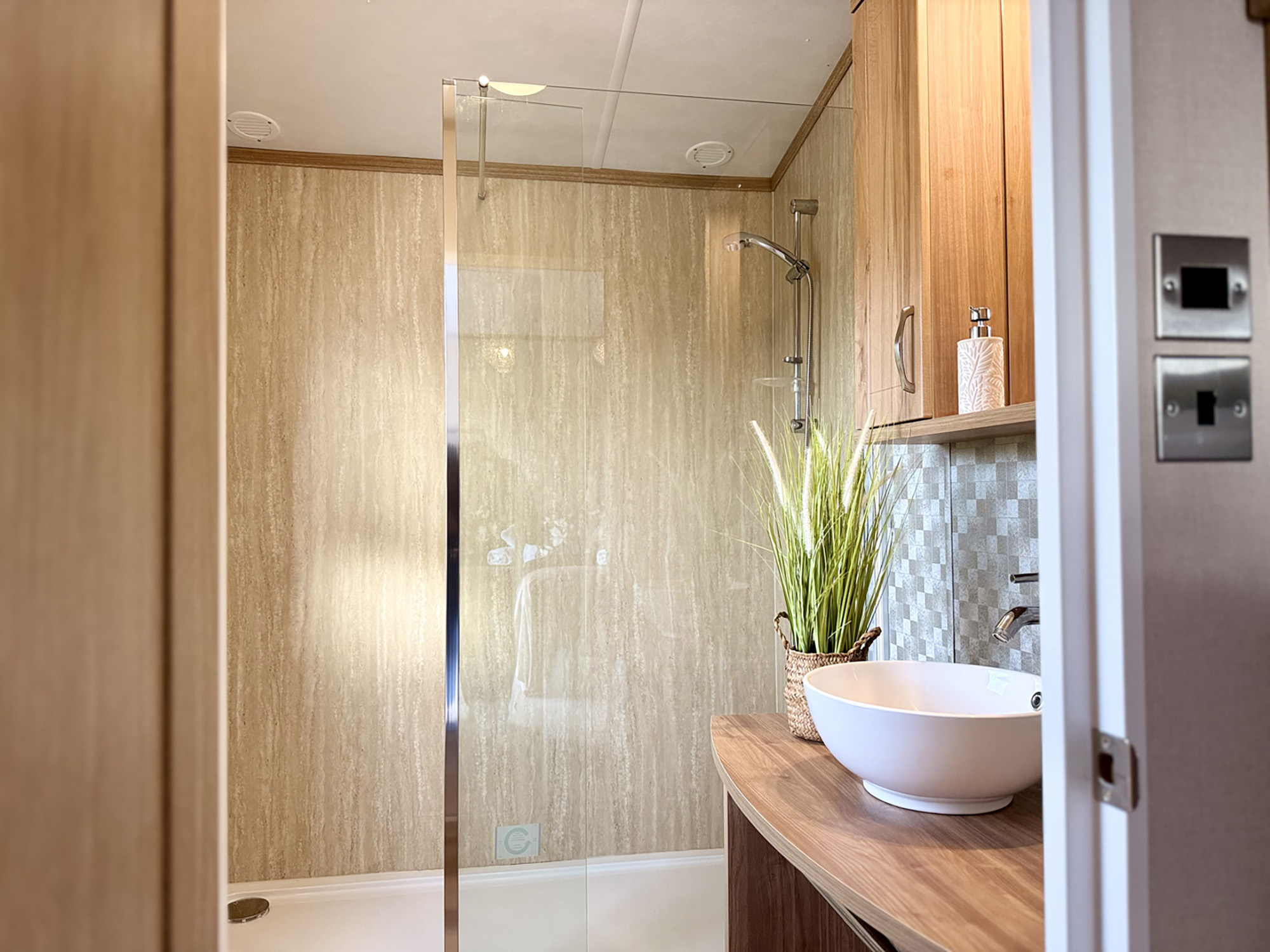 Brickyard lakes - lodges-for-sale