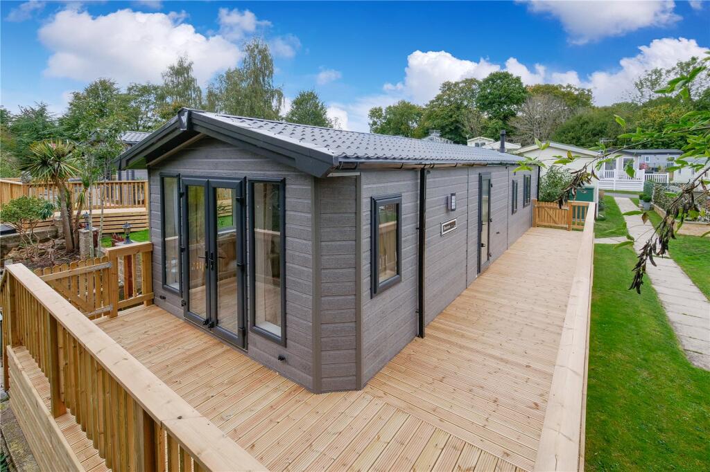 Brickyard lakes - lodges-for-sale