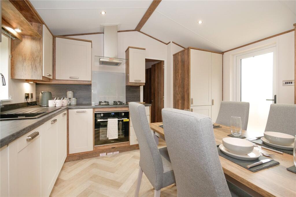 Brickyard lakes - lodges-for-sale