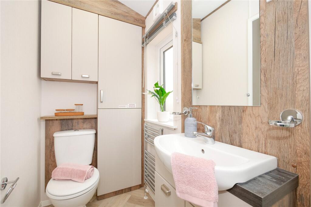 Brickyard lakes - lodges-for-sale