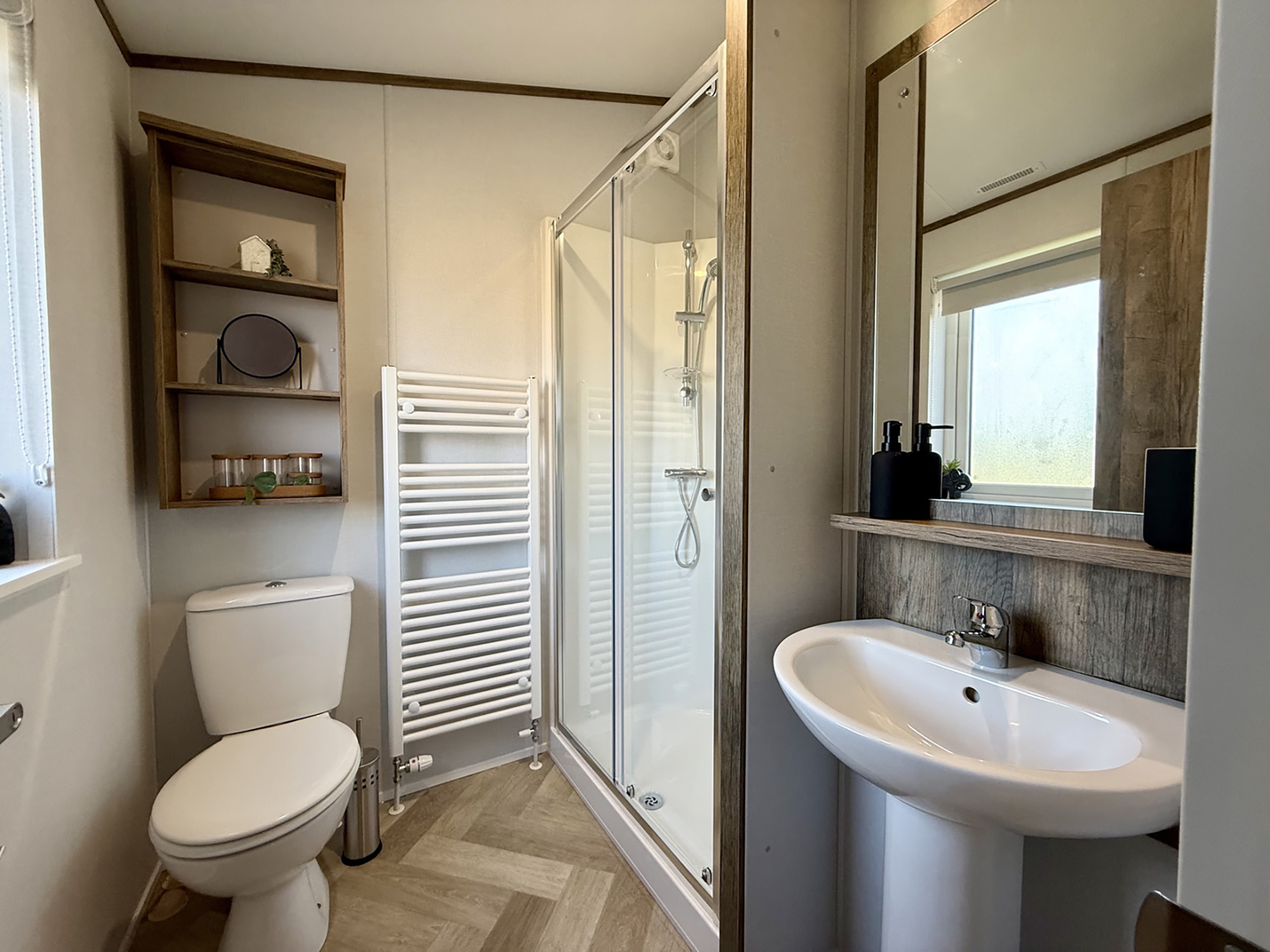 Brickyard lakes - lodges-for-sale