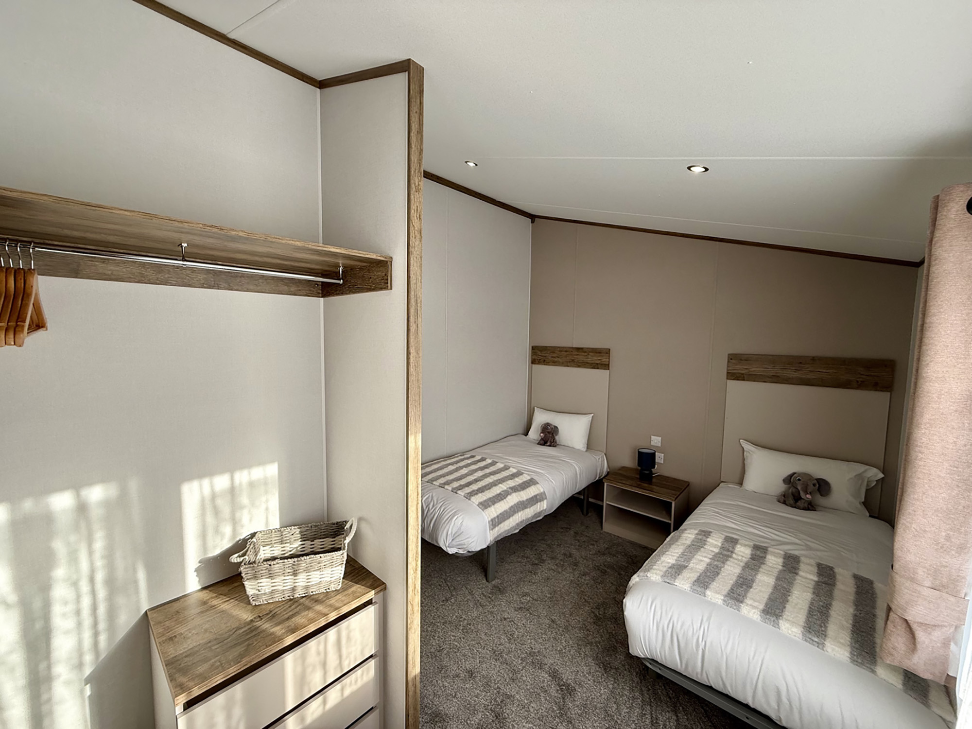 Brickyard lakes - lodges-for-sale