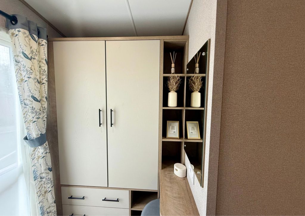 ABI Beverley (Plot H14) lodge photo 7